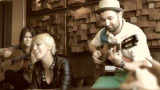 Smiley (guitar) Sore (voice) - Different LIVE ACOUSTIC PERFORMANCE