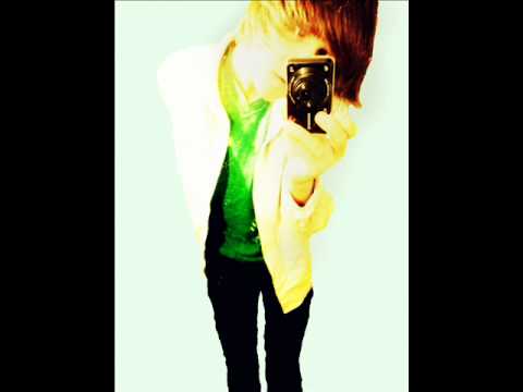 Guarda Bradlee Dean - Your Song (original) su YouTube Guarda Bradlee Dean - Your Song (original) su YouTube