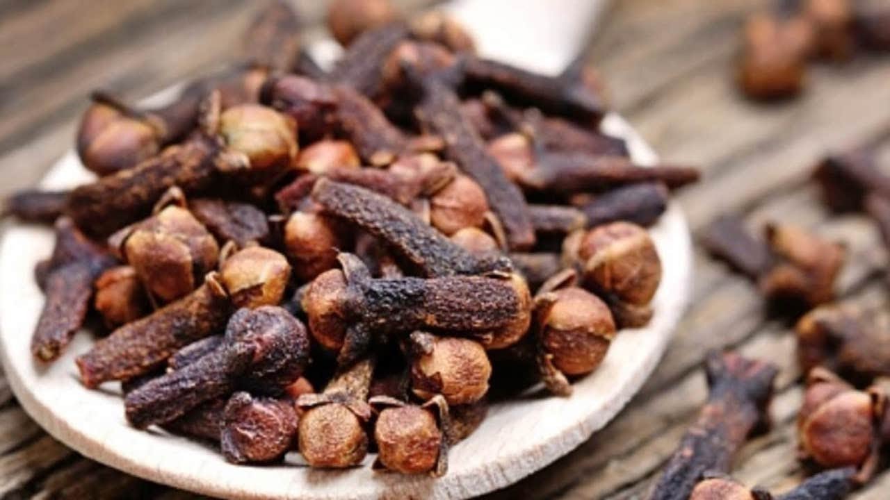 How To Treat Stomach Ulcers With Cloves! Stomach Ulcers! YouTube
