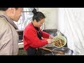 媳婦忙著煮紅燒肉，堂哥進來一看，直呼顏色不行 | Braised pork in brown sauce, 50 yuan a small plate, very delicious