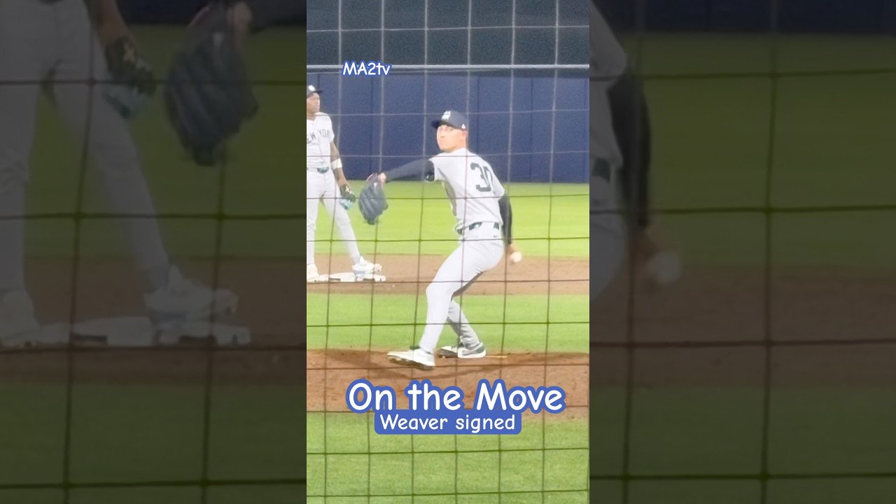 On the move⚾️  Luke Weaver is out in the Bronx. 