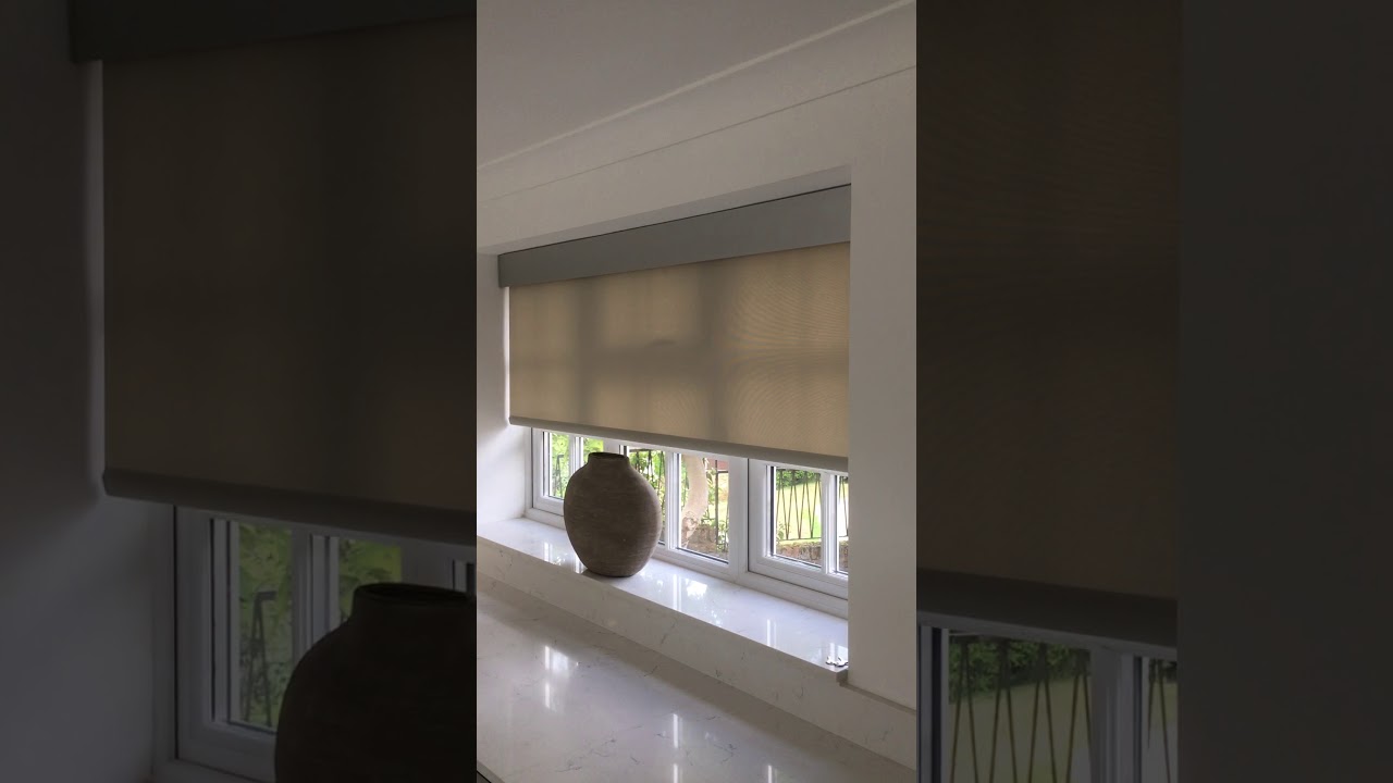 Motorised Pelmet Roller Blind - YouTube