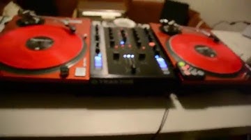 Traktor Kontrol Z2 and Technics 1200 DJ Setup