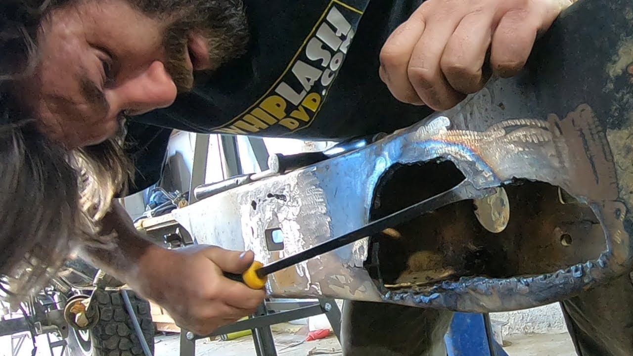 Repair frame rust with no visible patches - TACUNDRA 18 - YouTube