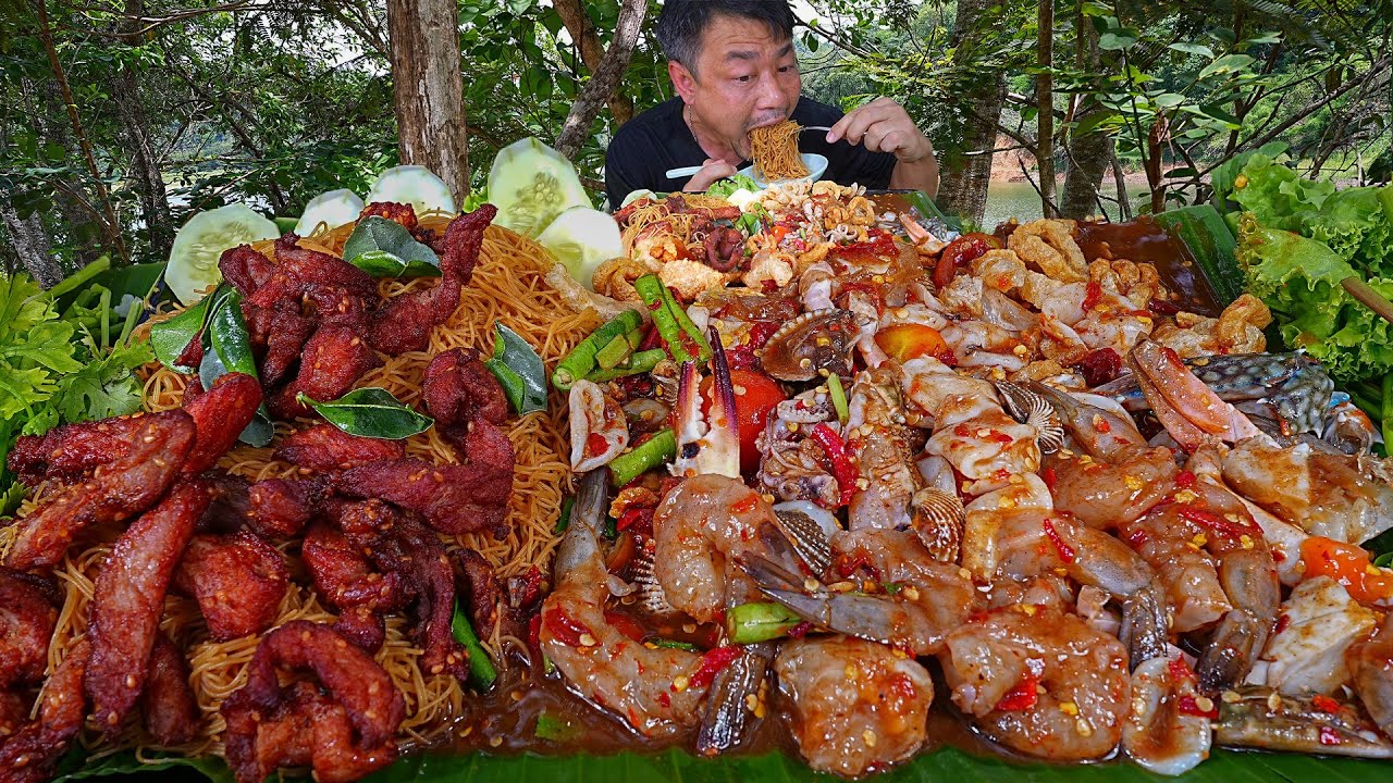 เหลาทะเลรวม ผัดหมี่หอมๆโรยน่าด้วยหมูแดดเดียว ลำเข้ากั๋นขนาดครับ-26-07-2023-