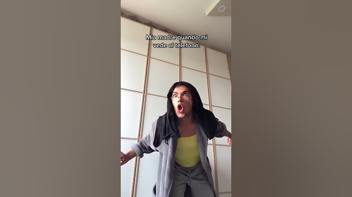Mia madre quando mi vede al telefono - Kiro Ebra