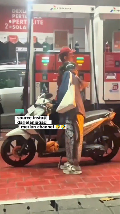 funny moments when a beautiful girl filled with gasoline ending makes me laugh