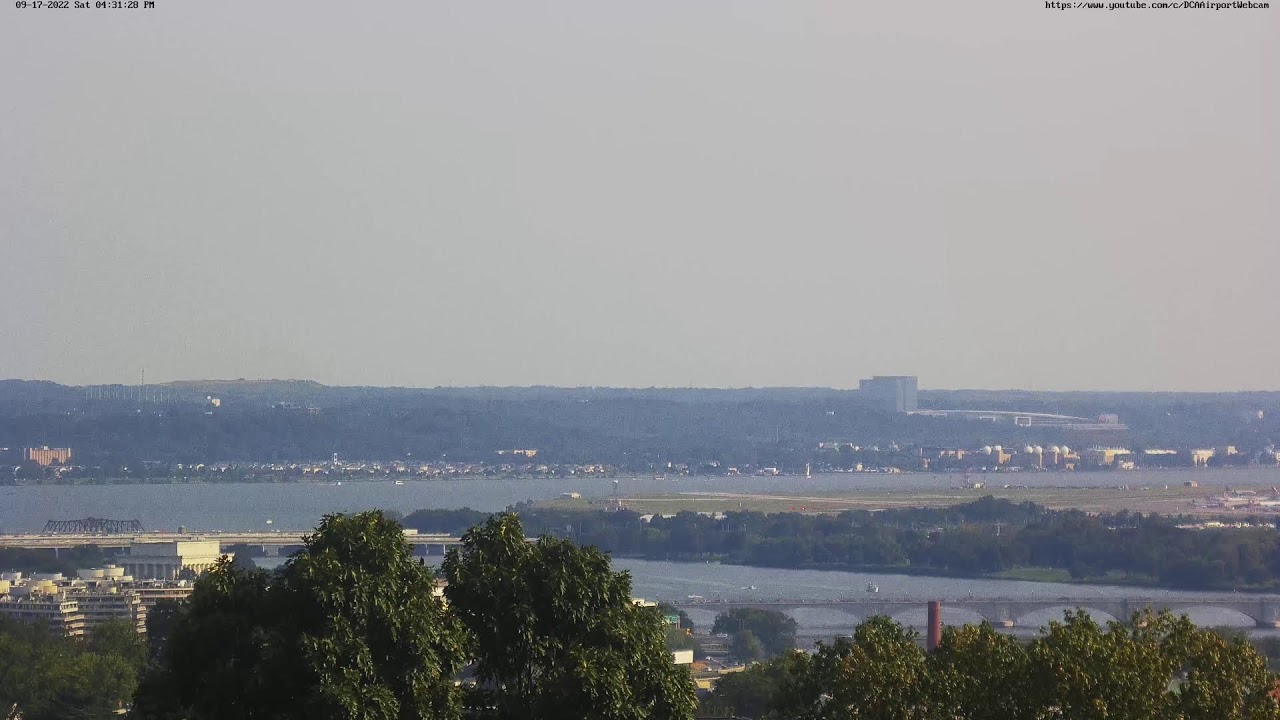 Live Webcam 3 - 4K - Reagan National Airport - Washington D.C.