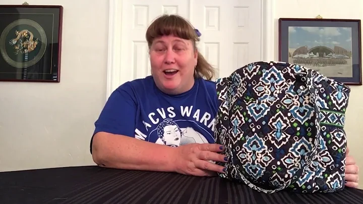 Whats In My Bag (SPECIAL EDITION) - Vera Bradley G...