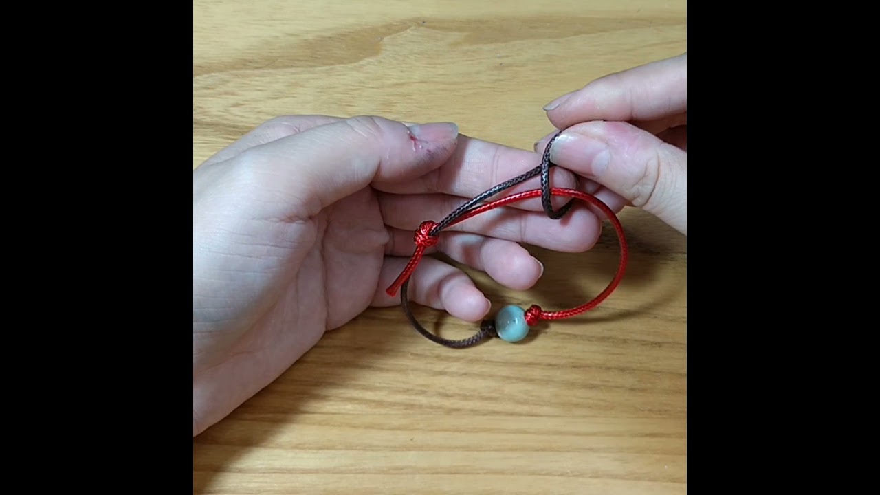 簡易版伸縮抽繩手鍊
