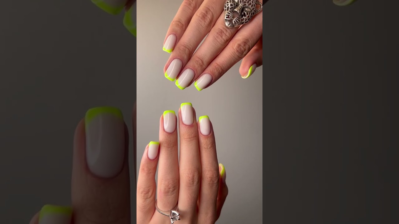 Bright manicure.Summer is a time of joy and bright colors, and your manicure is no exception! 🌟