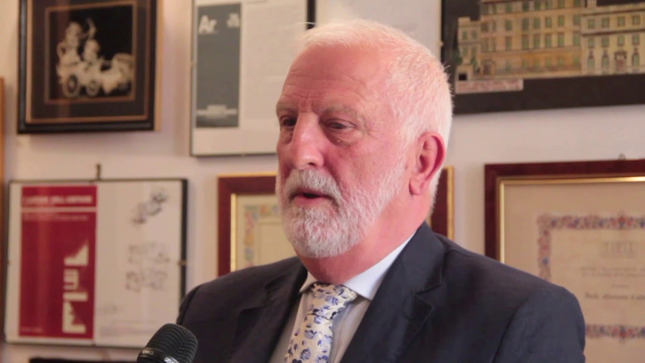 Il distributore di ostie consacrate