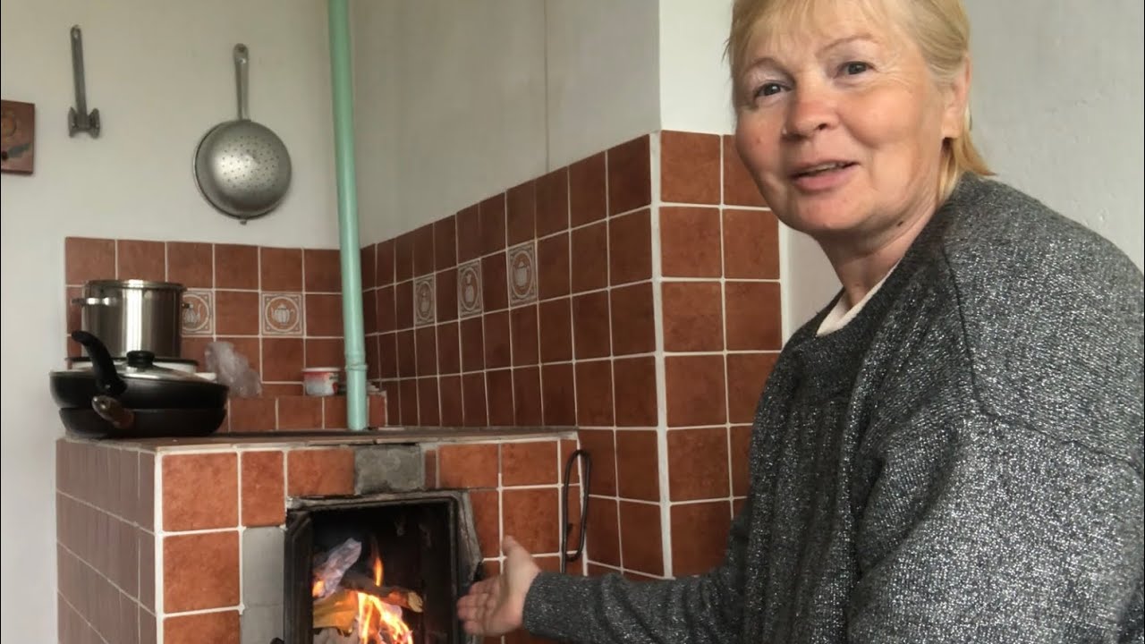 Одна в деревне/Дождь/ Печка/ Уютно/ - YouTube