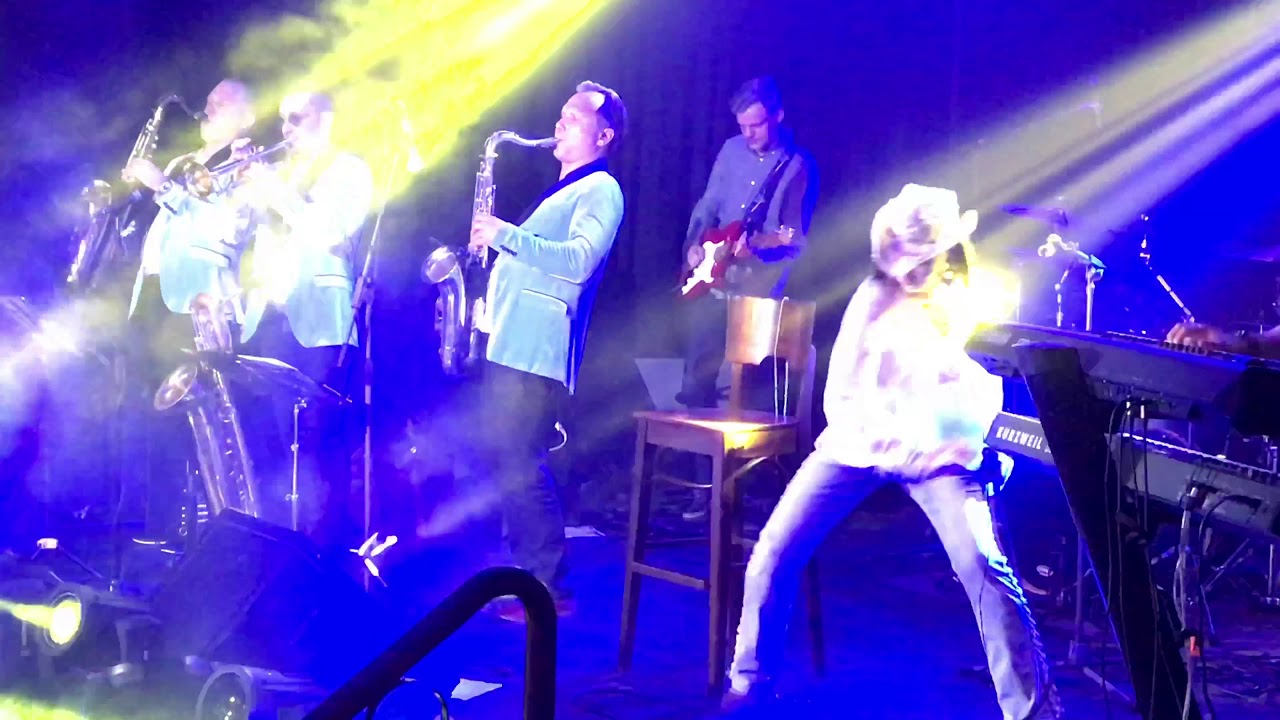 ARINA Bliuzas, ritmenbliuzas, baladės, roko ir dziazo klasika