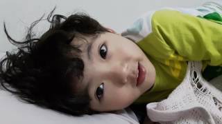 1060416兒子4歲6個月在唸五月母親節要送麻麻的話