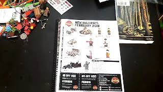 Brickmania Battle of the Bulge instruction book review.