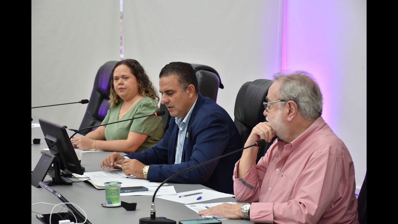 Prefeitura admite dependência mensal da arrecadação e ausência de reserva financeira