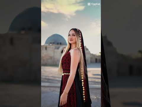 ياحظ من قلبه لانا
