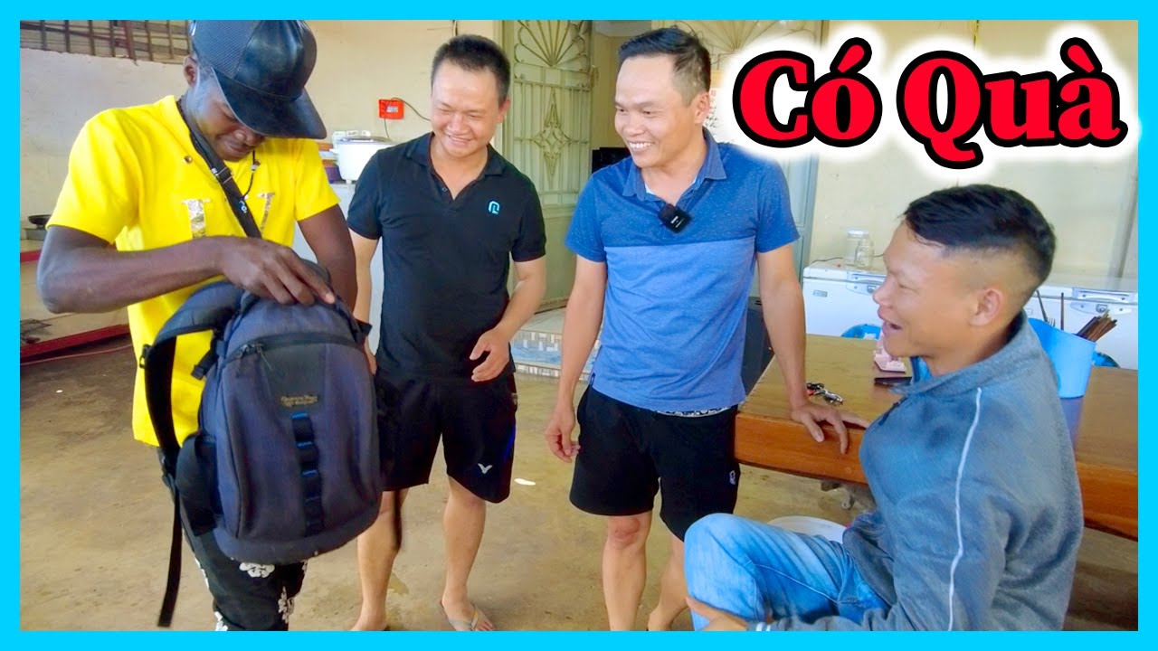 Hùng Kaka II Con Nuôi QuangLinh Trở Về Nhà Với Món Quà Đặc Biệt Cho Các Anh Trong Team ?