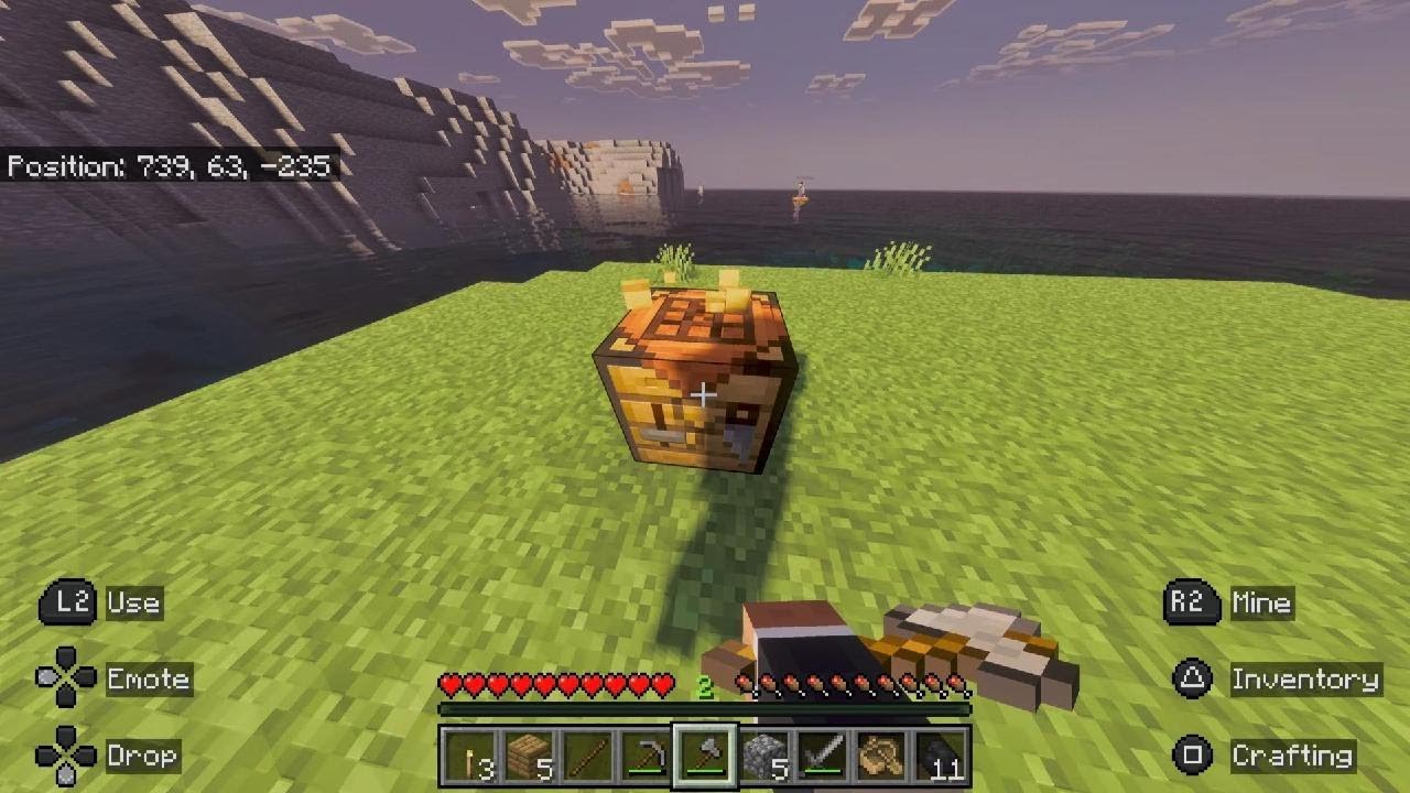 What is in my friends Minecraft world - YouTube