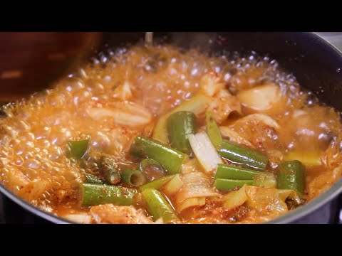 김치찌개 소금 넣지 마세요! 00을 넣으면 뼛속까지 시원하면서 감칠맛이 춤을 춥니다
