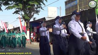 Pleton PUTRI SERAGAM PUTIH BIRU SMPN 1 Sutojayan Mengikuti Lomba PBB tingkat kecamatan tahun 2019