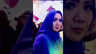 Vina Panduwinata  Cinta lover