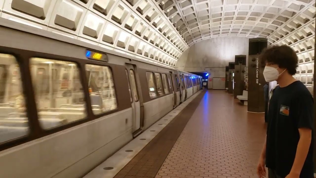 3000 Series Blue Line train at Federal Central SW