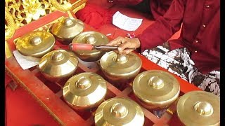 Ladrang PANGKUR / Javanese Gamelan Music Jawa / Karawitan NGESTI LARAS [HD]