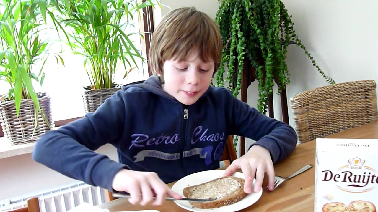 Lars erklärt De Ruijter Hagelslag