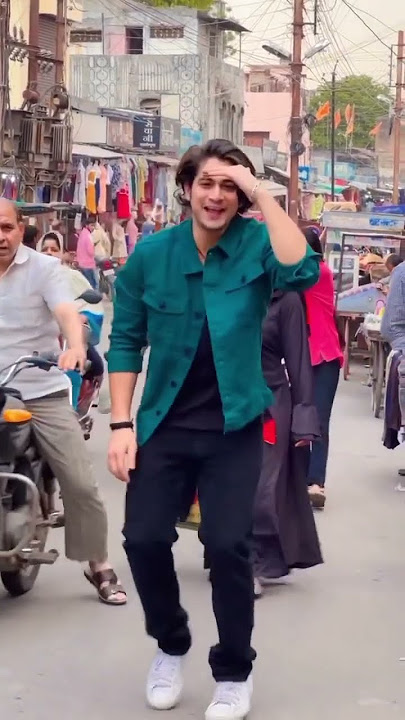 Kuch notice kiya 😂😂 #shorts #iamtarunn #tarunnamdev