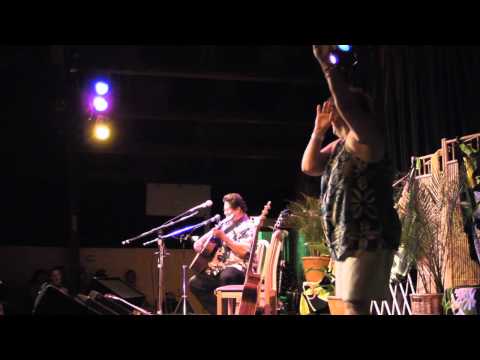 Ka Uluwehi O Ke Kai - Slack Key with Hula - Ledwar...