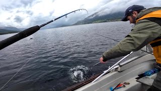 видео: Хек ПОШЕЛ! Ловим ДУПЛЕТОМ! Проверяем линию! Рыбалка с лодки. Часть 2 картинка: Хек ПОШЕЛ! Ловим ДУПЛЕТОМ! Проверяем линию! Рыбалка с лодки. Часть 2