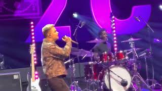 Liam Payne - Strip That Down Live At Tom Parkers Inside My Head Concert