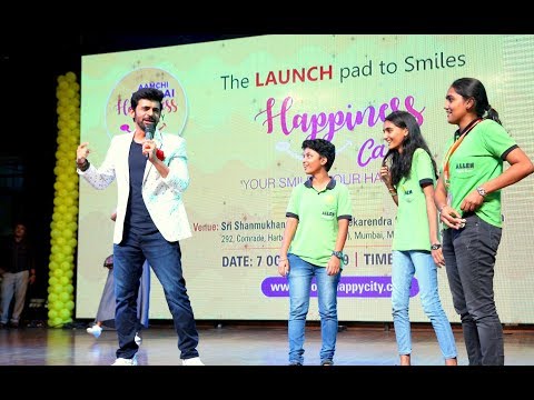 Comedy King Sunil Grover aka Gutthi among ALLEN Students | Launchpad to Smiles - Happiness Card