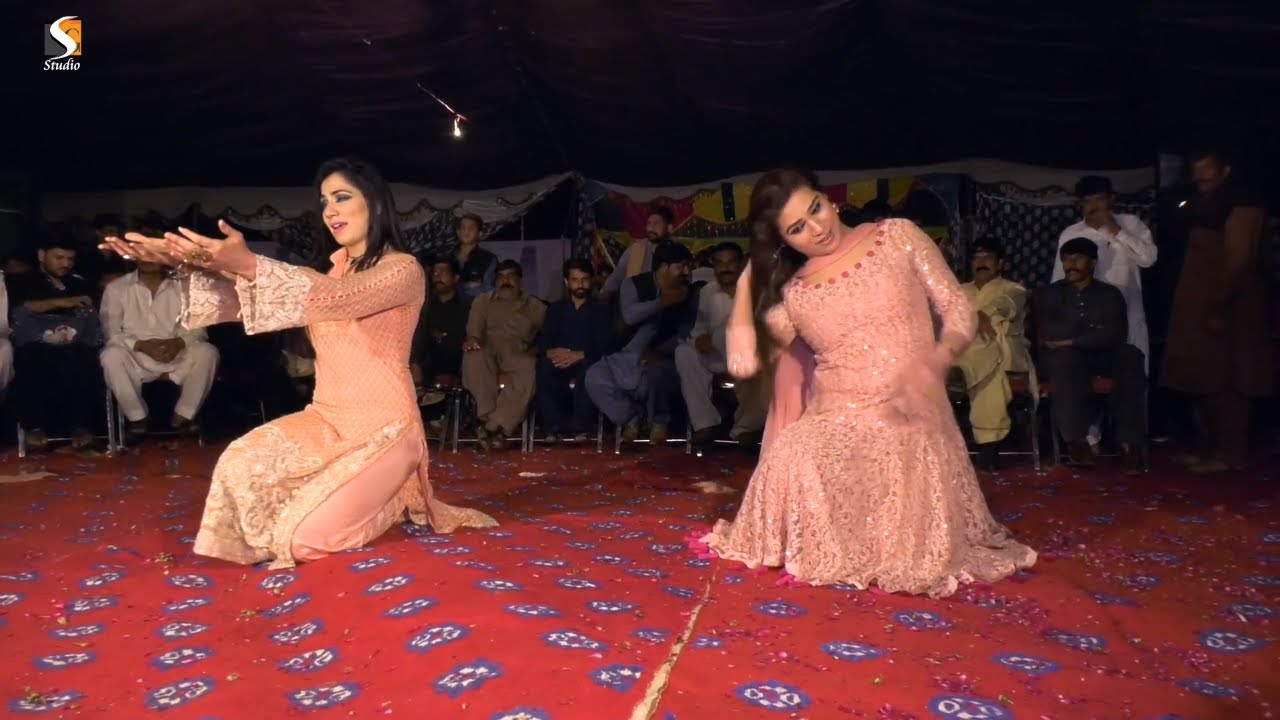 Jehre Sheeshe Nu Thukrande Ne : Pari Paro Punjabi Dance 2018