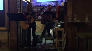 Funplugged Acoustic - Fermata Pin Up