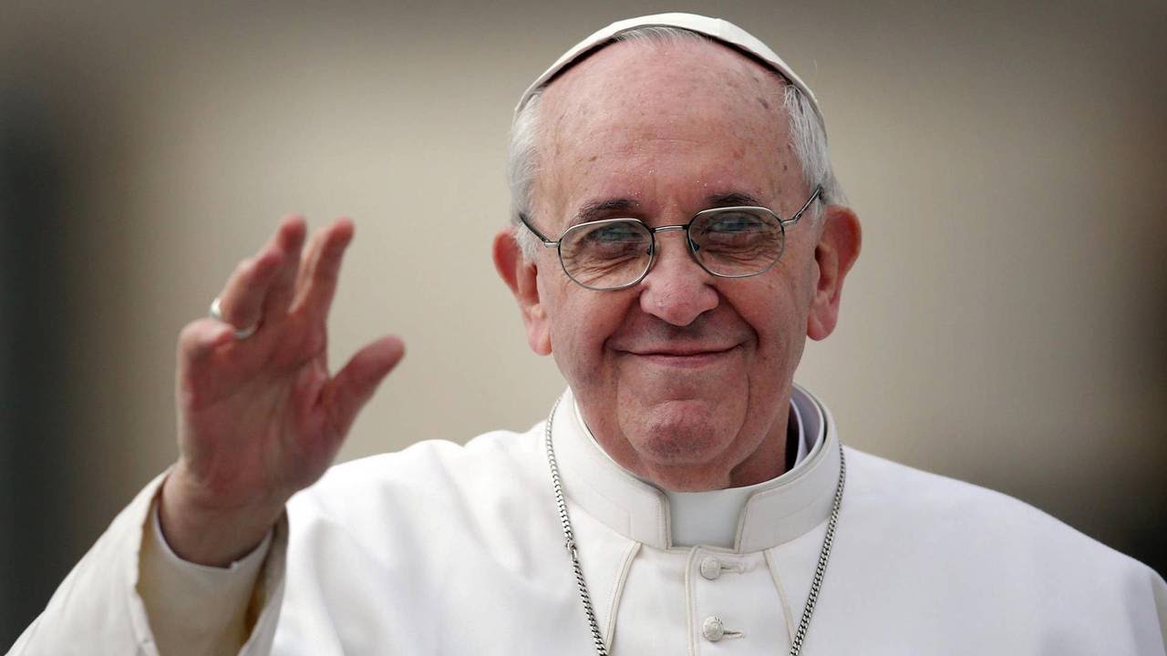 Pope Tops Obama on Global Financial Power List, Trump Left Off