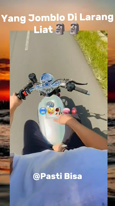 Pegang Burung 🧠❤️‍🩹🐦🐦 #romantis #short #meme #vidiolucu #naikmotor #pacaran