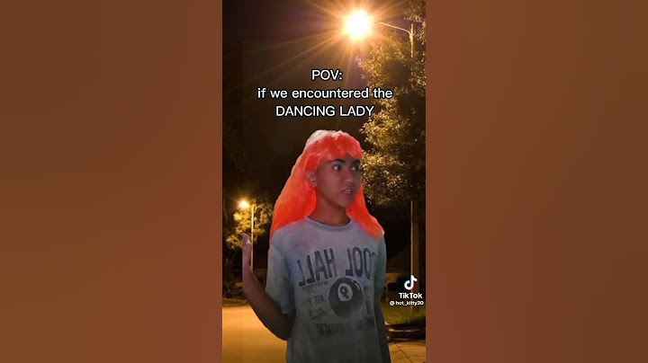 A dancing lady 🤣// credits:hot_kitty30 from tiktok