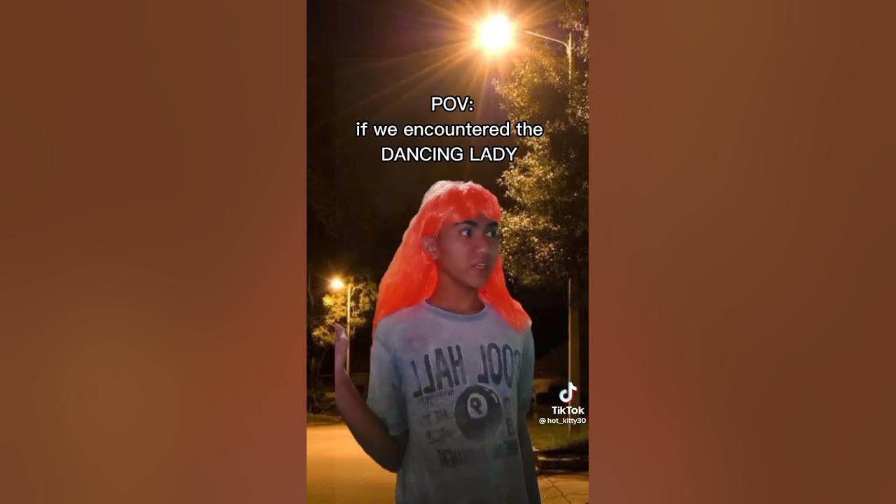 A dancing lady 🤣// credits:hot_kitty30 from tiktok
