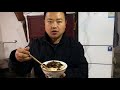 农村小伙自己做津市牛肉粉，味道一点不输粉店的味道，你学会了吗