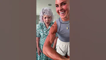 Told Grandma Sugie I Had Something To Show Her Biceps Armday Upperbody Shoulders 