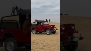 Jeep in Jaisalmer desert