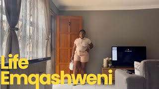 Living Emqashweni Real Life Vlog South African YouTuber Solo date Struggling with body Mall Errands