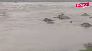 Şanlıurfa’da yağmur ve kar derelere can suyu oldu