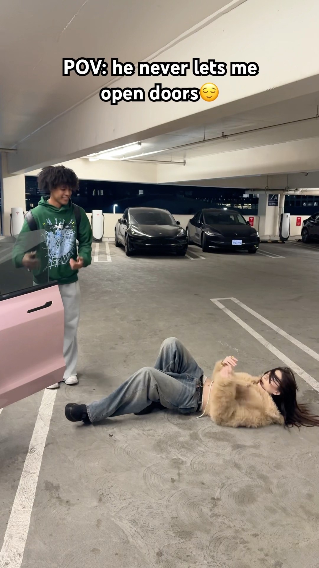 Real gentleman ? ​⁠@skyyjade #elsarca #tiktok