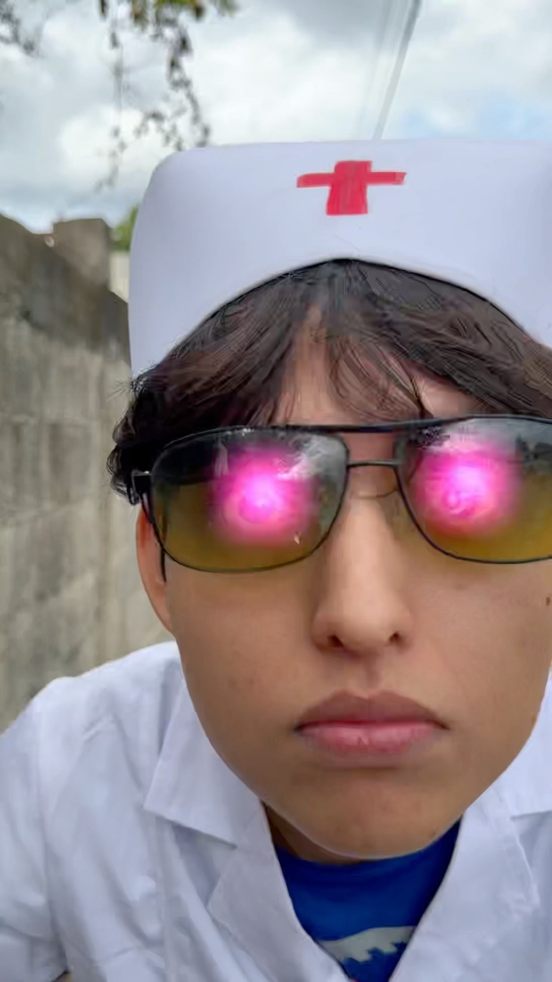 LENTES QUE DICEN SI TE PORTASTE BIEN O MAL ?