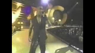 Blue - All Rise (Smash Hits Poll Winners Party 09.12.2001)