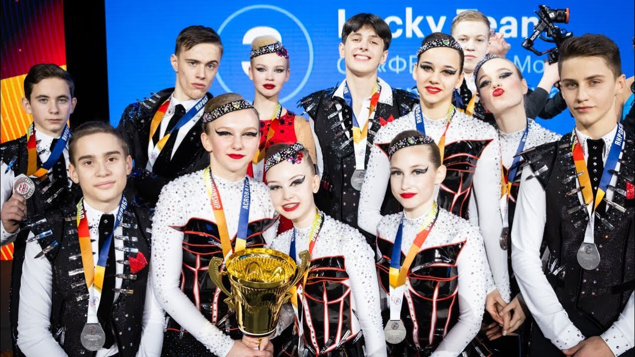 ЧиП, г. Москва, финал «Формейшн» юниоры и юниорки, 4 заход, Форсаж, Лидер, 2 место